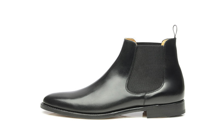 Classic Black Chelsea For Women