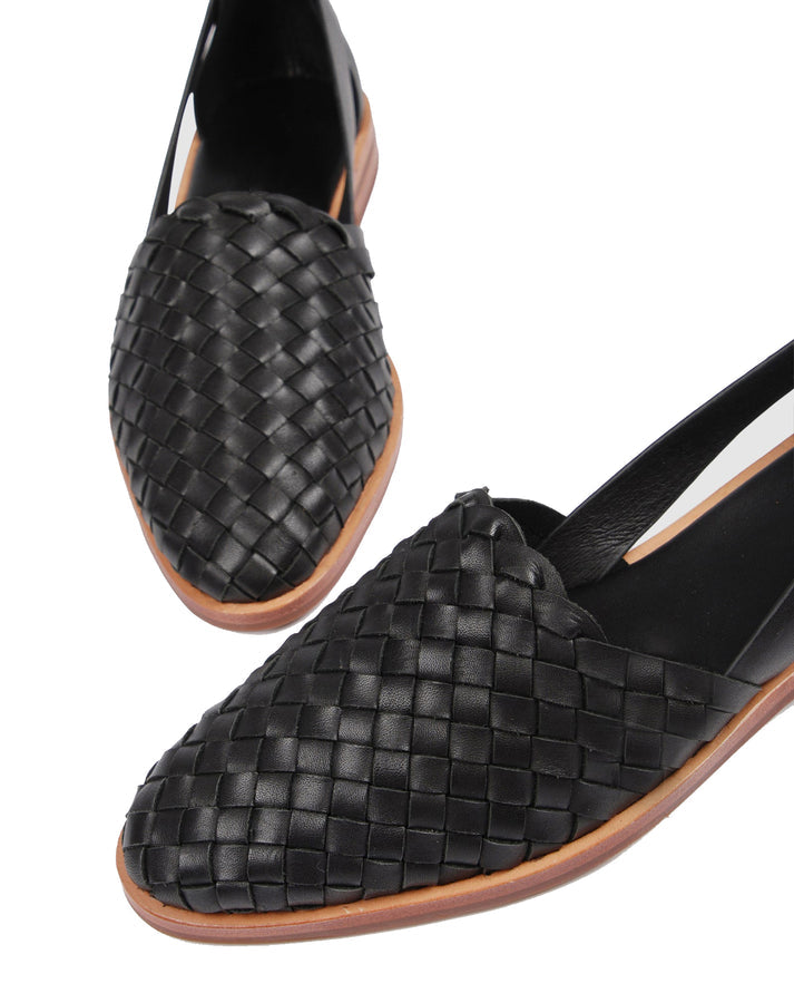 Joe Black Braided Flats